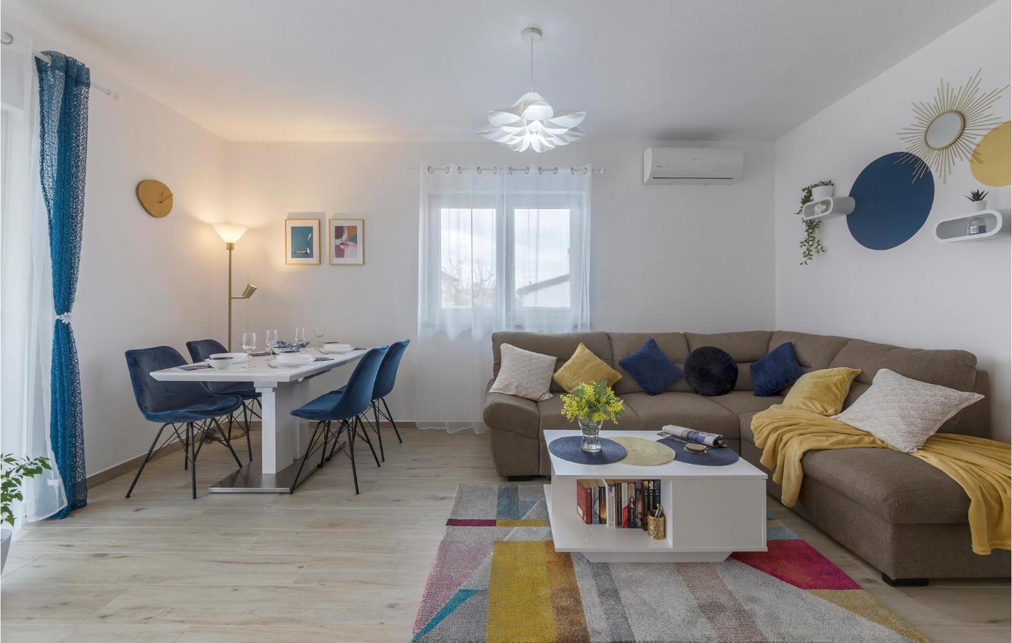 1 Bedroom Amazing Apartment In Peroj Ngoại thất bức ảnh